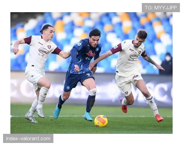 穆里尼奥现身热那亚主场观战,引发其下赛季执教猜测